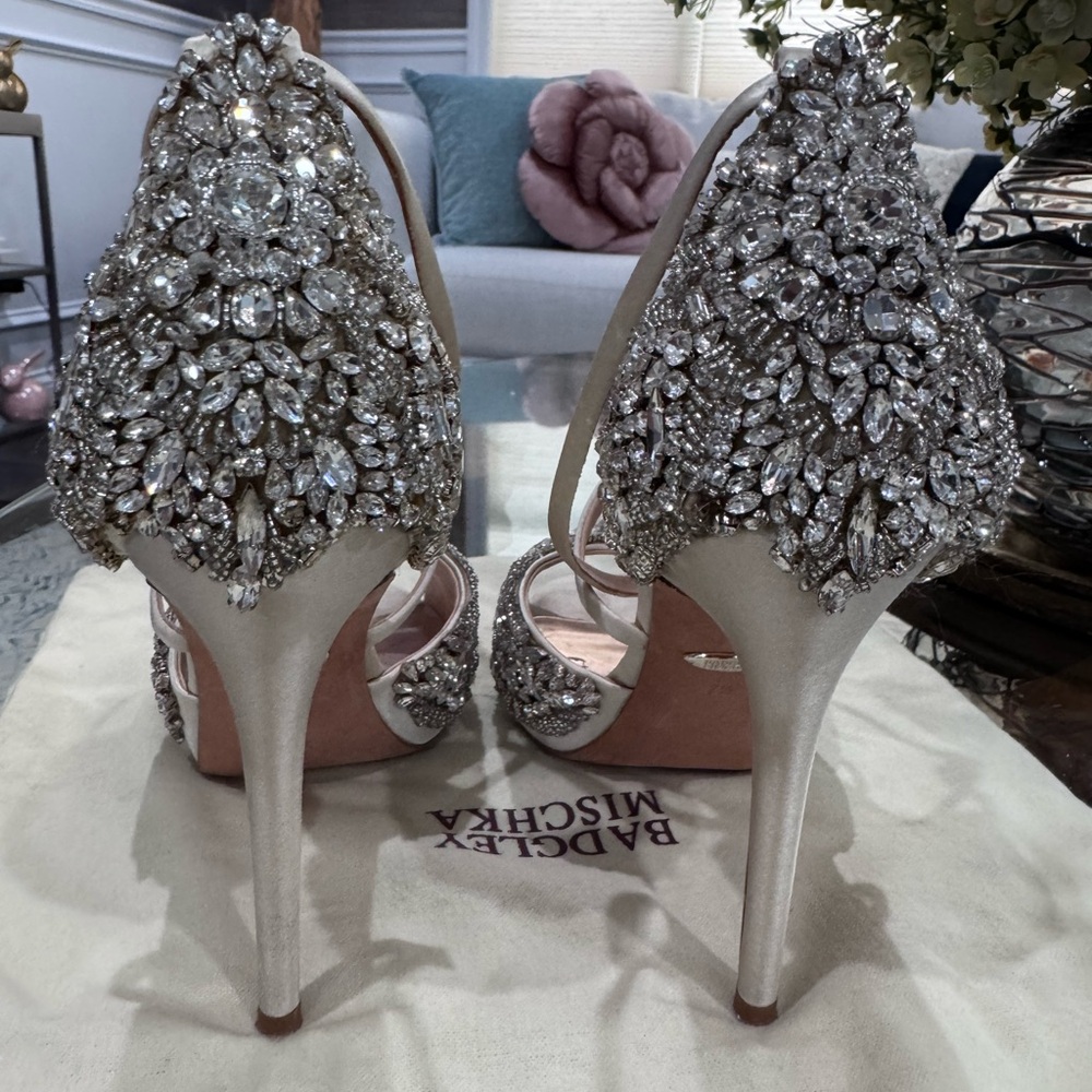 Badgley Mischka Crystal-Embellished Ivory Satin Peep-Toe Heels - Picture 5 of 8